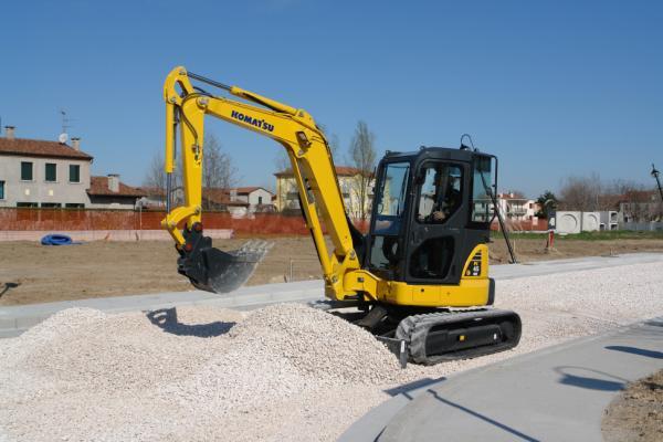 KOMATSU 45 MR3 tłoki i pierścienie